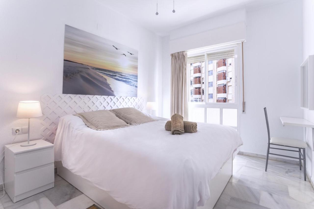 Apartamento Frente a la playa Malagueta Arenal, 10 personas Málaga Exterior foto